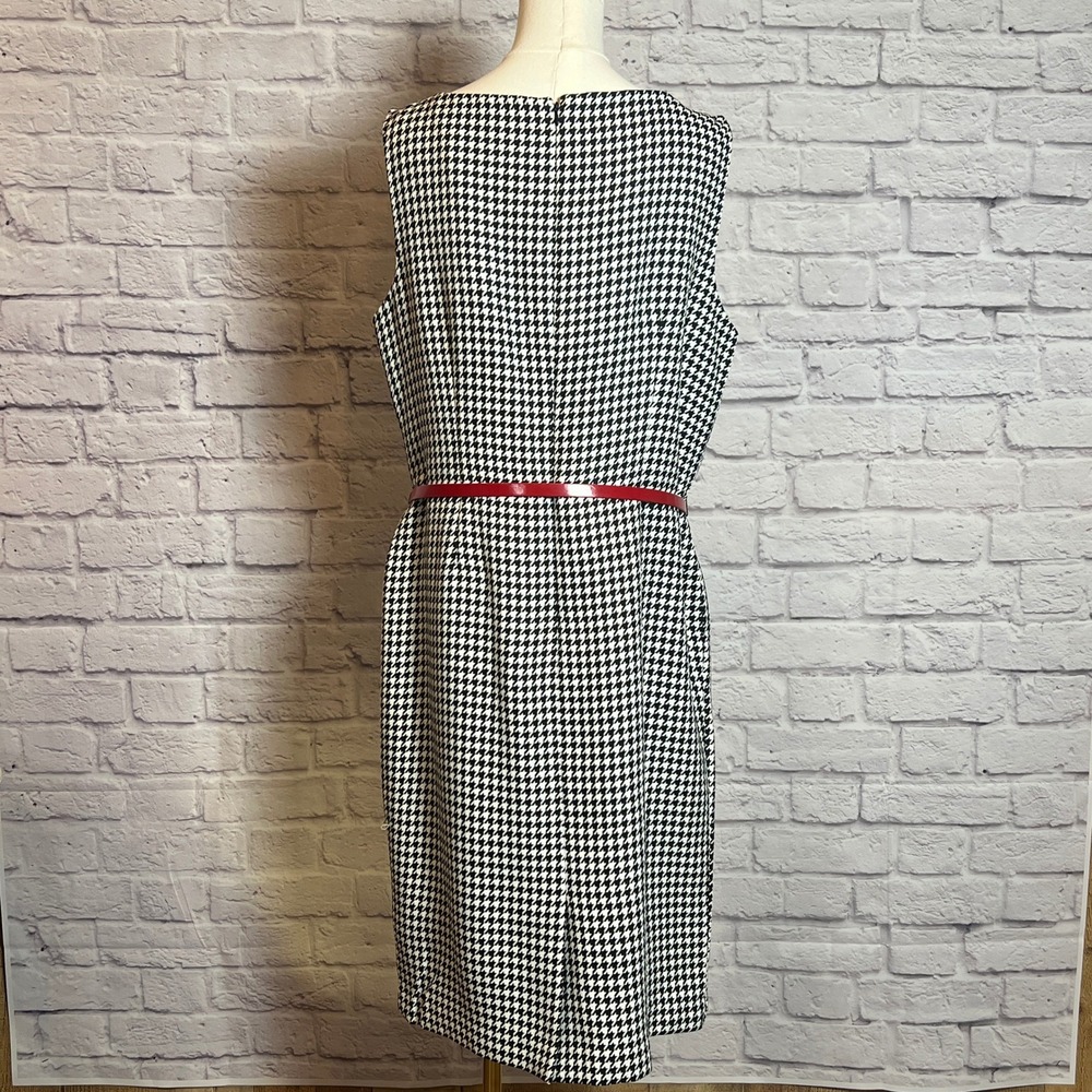 Kasper Women's Houndstooth Sleeveless Sheath Dress w/ Red Belt Size 16 - Picture 3 of 9